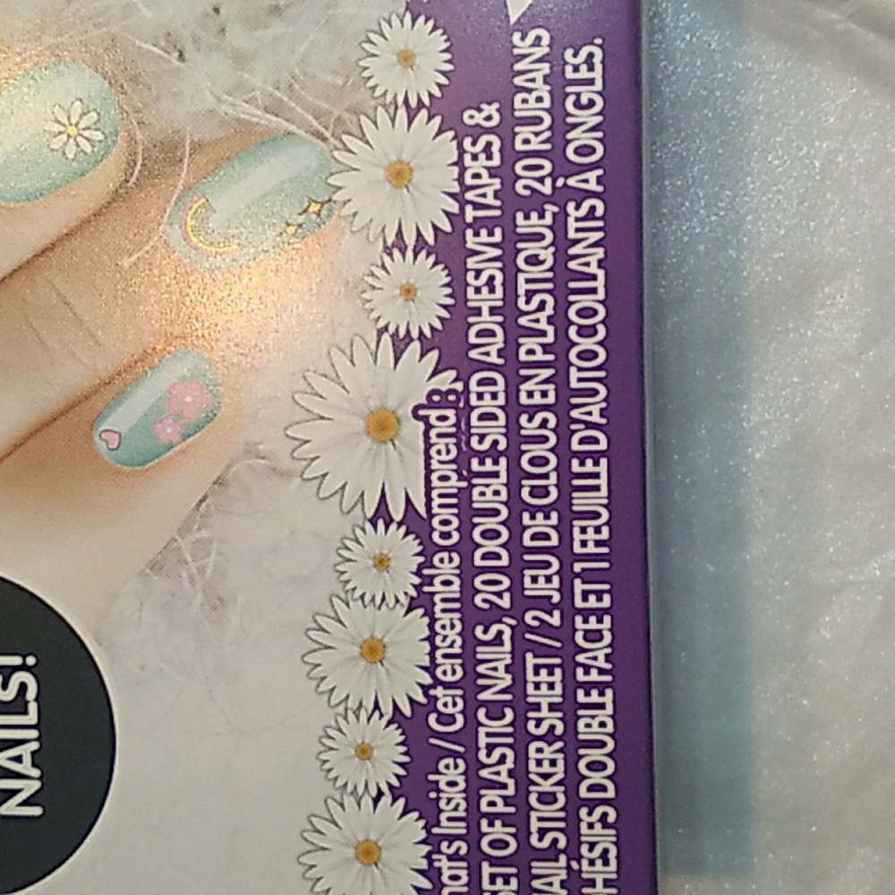 Girls Nail Art Kit New In Box - Picture 3 of 3